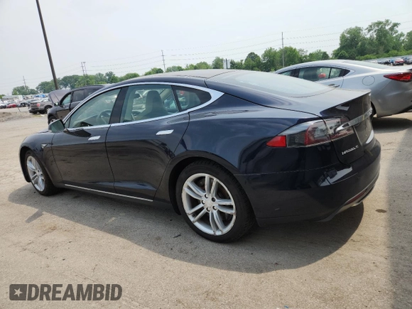 2013 Tesla Model S z VIN 5YJSA1DN6DFP08911, wystawiony jako Copart lot #60751295 z przebiegiem Nie podano mil oraz Czysty tytuł • Clean title. Historia ofert i sprzedaży dostępna na DreamBid. Obrazek 2.