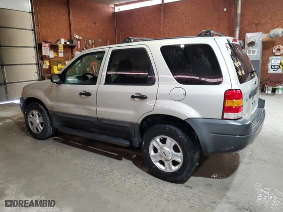 2004 Ford Escape XLT with VIN 1FMCU931X4KB23871, listed as a Copart auction lot 48304065 with 148,618 mi miles and Salvage Title. Bid and sale history available at carsss.com. Image 2.