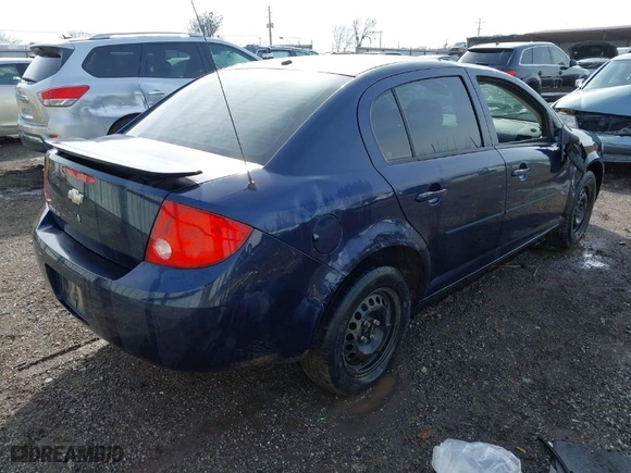2008 Chevrolet Cobalt LS with VIN 1G1AK58F587252391, listed as a IAAI auction lot 41596752 with 272,004 mi miles. Bid and sale history available at carsss.com. Image 4.