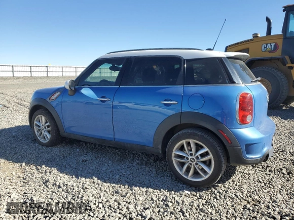 2012 MINI Countryman S with VIN WMWZC5C54CWL57389, listed as a Copart auction lot 49773945 with 120,889 mi miles and Salvage title. Bid and sale history available at DreamBid. Image 2.
