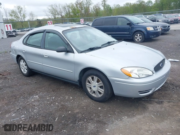 2005 Ford Taurus SEL z VIN 1FAFP56245A233415, wystawiony jako IAAI lot #42225619 z przebiegiem 145 658 mil mil oraz . Historia ofert i sprzedaży dostępna na DreamBid. Obrazek 1.