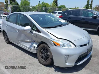 2015 Toyota Prius Four z VIN JTDKN3DU8F1891229, wystawiony jako IAAI lot #42313625 z przebiegiem 40 234 mil mil oraz . Historia ofert i sprzedaży dostępna na DreamBid. Obrazek 1.