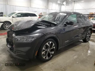 2022 Ford Mustang Mach-E Premium with VIN 3FMTK3SU4NMA41675, listed as a Copart auction lot 43834155 with 45,037 mi miles and Non Repairable. Bid and sale history available at DreamBid. Image 1.