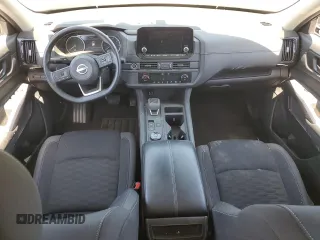 2023 Nissan Pathfinder S z VIN 5N1DR3AC4PC261640, wystawiony jako Copart lot #56339595 z przebiegiem 39 626 mil mil oraz Nie do naprawy • Non repairable. Historia ofert i sprzedaży dostępna na DreamBid. Obrazek 8.