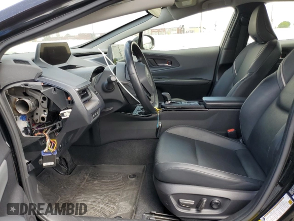 2023 Toyota Prius LE z VIN JTDACAAUXP3005928, wystawiony jako Copart lot #56358905 z przebiegiem 38 417 mil mil oraz Szkoda całkowita • Salvage title. Historia ofert i sprzedaży dostępna na DreamBid. Obrazek 7.