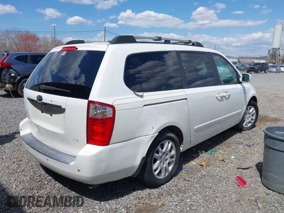 2006 Kia Sedona LX with VIN KNDMB233666102499, listed as a IAAI auction lot 41811574 with Not Provided miles. Bid and sale history available at carsss.com. Image 4.