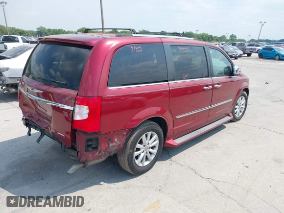 2015 Chrysler Town & Country Limited Platinum with VIN 2C4RC1GG6FR629851, listed as a IAAI auction lot 41903953 with 174,066 mi miles. Bid and sale history available at carsss.com. Image 4.
