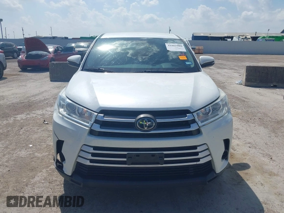 2018 Toyota Highlander LE z VIN 5TDZARFH9JS039822, wystawiony jako IAAI lot #41881905 z przebiegiem 125 094 mil mil oraz . Historia ofert i sprzedaży dostępna na DreamBid. Obrazek 12.