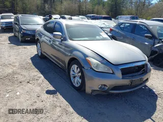 2011 Infiniti M with VIN JN1BY1AR4BM373559, listed as a IAAI auction lot 41677853 with 152,111 mi miles. Bid and sale history available at carsss.com. Image 1.