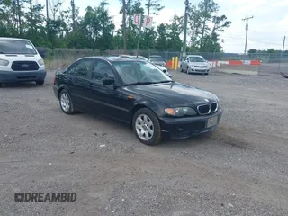 2005 BMW 3 Series 325i z VIN WBAEV33425KW19294, wystawiony jako IAAI lot #42332070 z przebiegiem 174 456 mil mil oraz . Historia ofert i sprzedaży dostępna na DreamBid. Obrazek 1.