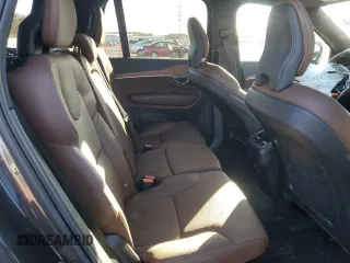 2023 Volvo XC90 Plus with VIN YV4062PN9P1984620, listed as a Copart auction lot 84112814 with 15,422 mi miles and Salvage Title. Bid and sale history available at carsss.com. Image 11.