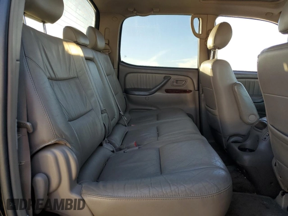 2005 Toyota Tundra Limited z VIN 5TBET38115S492370, wystawiony jako Copart lot #83779144 z przebiegiem Nie podano mil oraz Czysty tytuł • Clean title. Historia ofert i sprzedaży dostępna na DreamBid. Obrazek 10.