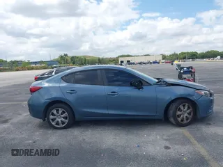 2015 Mazda 3 i Sport z VIN 3MZBM1U70FM168296, wystawiony jako IAAI lot #42175840 z przebiegiem 185 519 mil mil oraz . Historia ofert i sprzedaży dostępna na DreamBid. Obrazek 13.