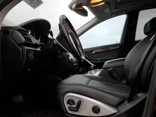 2010 Mercedes-Benz R-Class R 350 with VIN 4JGCB6FE8AA108158, listed as a Copart auction lot 81341984 with 135,402 mi miles and Salvage Title. Bid and sale history available at carsss.com. Image 7.