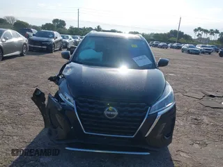 2024 Nissan Kicks SV with VIN 3N1CP5CV4RL476848, listed as a IAAI auction lot 41986736 with 25,304 mi miles. Bid and sale history available at carsss.com. Image 12.