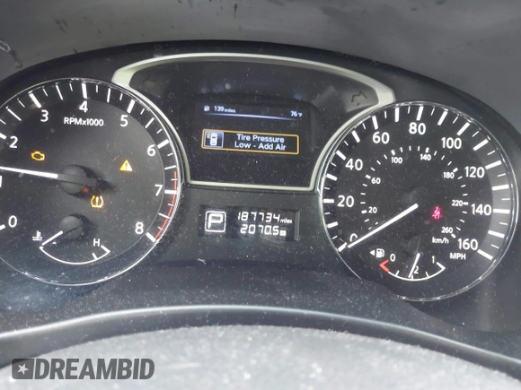 2014 Nissan Pathfinder SV with VIN 5N1AR2MN0EC620439, listed as a IAAI auction lot 42052681 with 187,734 mi miles. Bid and sale history available at carsss.com. Image 7.