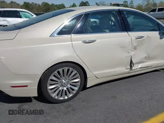 2016 Lincoln MKZ with VIN 3LN6L2J93GR618252, listed as a IAAI auction lot 41890213 with 96,414 mi miles and . Bid and sale history available at DreamBid. Image 18.