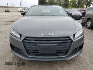 2017 Audi TT Roadster z VIN TRUT5CFV0H1022983, wystawiony jako Copart lot #53056424 z przebiegiem 38 478 mil mil oraz . Historia ofert i sprzedaży dostępna na DreamBid. Obrazek 5.