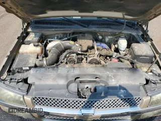 2004 Chevrolet Silverado 3500 DRW with VIN 1GCJK33184F142619, listed as a Copart auction lot 63479454 with 86,308 mi miles and Clean Title. Bid and sale history available at carsss.com. Image 12.