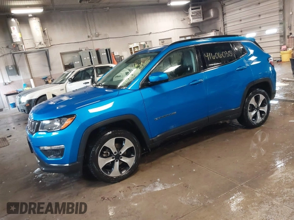 2020 Jeep Compass Latitude with VIN 3C4NJDBBXLT104849, listed as a IAAI auction lot 41606035 with 116,706 mi miles. Bid and sale history available at carsss.com. Image 2.