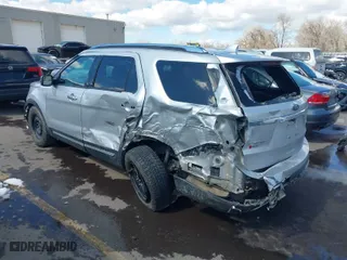 2016 Ford Explorer Limited with VIN 1FM5K8F85GGB45902, listed as a IAAI auction lot 41831328 with 100,133 mi miles. Bid and sale history available at carsss.com. Image 3.