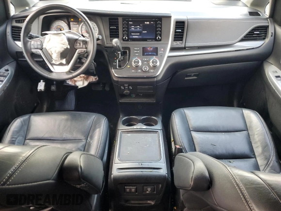 2018 Toyota Sienna SE с VIN 5TDXZ3DC9JS912005, выставлен на аукционе Copart как лот 52794685 с пробегом 75 861 миль миль и Списание • Salvage title. История ставок и продаж доступна на DreamBid. Изображение 8.