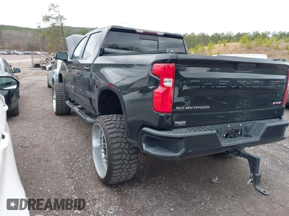 2019 Chevrolet Silverado 1500 with VIN 1GCUWDED4KZ179094, listed as a IAAI auction lot 41709716 with 161,582 mi miles and . Bid and sale history available at DreamBid. Image 3.