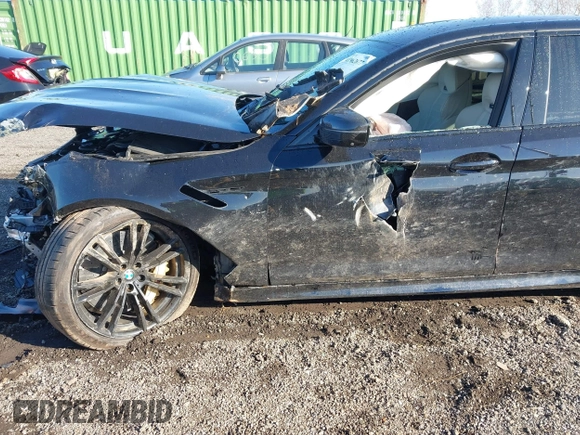 2019 BMW M5 Competition z VIN WBSJF0C59KB448103, wystawiony jako IAAI lot #41962677 z przebiegiem 42 455 mil mil oraz . Historia ofert i sprzedaży dostępna na DreamBid. Obrazek 18.