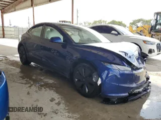 2025 Tesla Model 3 Long Range with VIN 5YJ3E1EA8SF903698, listed as a Copart auction lot 47737195 with 3,513 mi miles and Salvage Title. Bid and sale history available at carsss.com. Image 4.