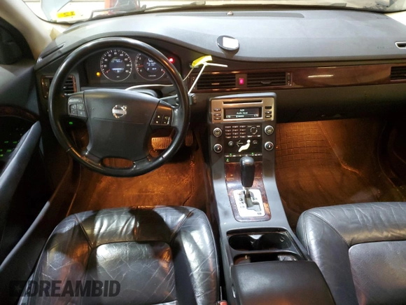 2008 Volvo V70 with VIN YV1BW982381051882, listed as a Copart auction lot 41446635 with 173,637 mi miles and Salvage Title. Bid and sale history available at DreamBid. Image 8.