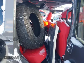 2020 Jeep Wrangler Unlimited Rubicon z VIN 1C4HJXFN5LW176104, wystawiony jako IAAI lot #41332511 z przebiegiem 70 428 mil mil oraz . Historia ofert i sprzedaży dostępna na DreamBid. Obrazek 8.