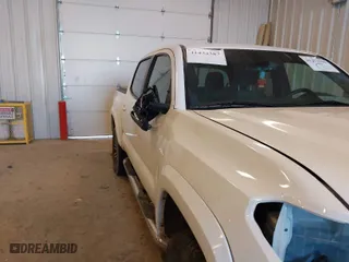 2020 Toyota Tacoma 4WD SR5 with VIN 3TMCZ5AN5LM362756, listed as a IAAI auction lot 41434387 with 42,971 mi miles. Bid and sale history available at carsss.com. Image 12.