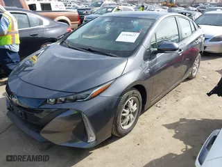 2021 Toyota Prius Prime LE with VIN JTDKAMFP9M3171321, listed as a IAAI auction lot 41464622 with NaN miles. Bid and sale history available at carsss.com. Image 18.