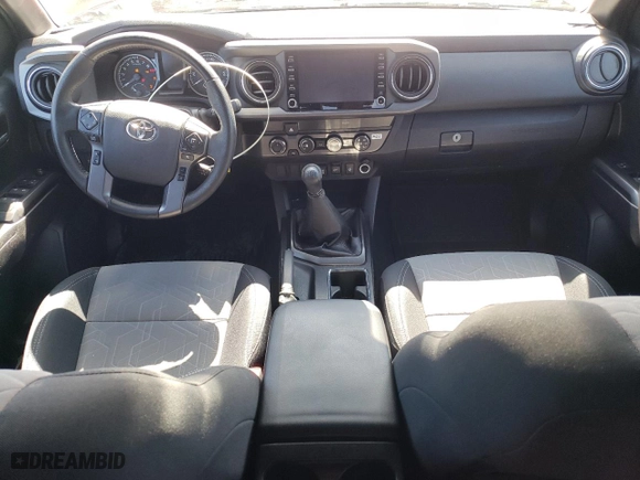 2020 Toyota Tacoma 4WD SR5 with VIN 5TFCZ5AN4LX231599, listed as a Copart auction lot 52105115 with 60,162 mi miles and Salvage Title. Bid and sale history available at carsss.com. Image 8.