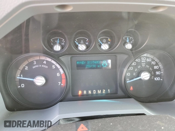 2013 Ford F-250 XL with VIN 1FTBF2B67DEA75470, listed as a Copart auction lot 42008835 with 258,190 mi miles and Clean title. Bid and sale history available at DreamBid. Image 9.
