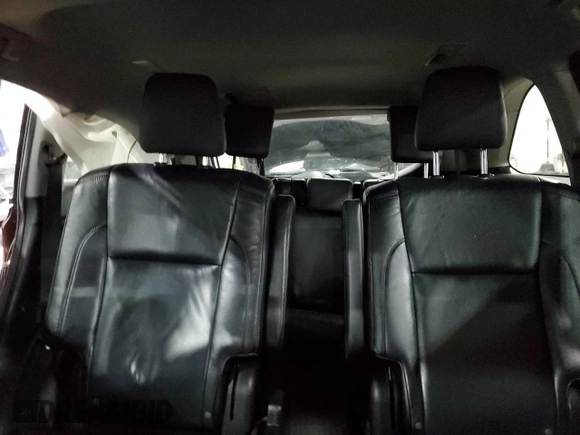 2014 Toyota Highlander XLE z VIN 5TDJKRFH4ES007652, wystawiony jako Copart lot #57761295 z przebiegiem 259 454 mil mil oraz Szkoda całkowita • Salvage title. Historia ofert i sprzedaży dostępna na DreamBid. Obrazek 10.