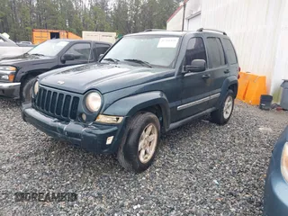 2005 Jeep Liberty Limited with VIN 1J4GK58K95W519297, listed as a IAAI auction lot 41766368 with 261,551 mi miles. Bid and sale history available at carsss.com. Image 2.