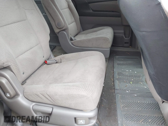 2012 Honda Odyssey LX with VIN 5FNRL5H22CB110569, listed as a IAAI auction lot 42151633 with 253,812 mi miles and . Bid and sale history available at carsss.com. Image 8.