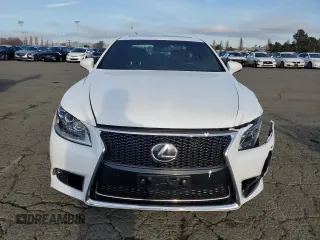 2016 Lexus LS 460 z VIN JTHBL5EF3G5140145, wystawiony jako Copart lot #87555395 z przebiegiem 96 254 mil mil oraz Szkoda całkowita • Salvage title. Historia ofert i sprzedaży dostępna na DreamBid. Obrazek 5.