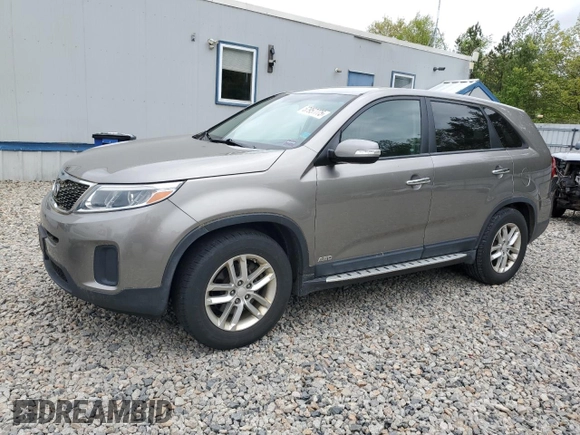 2015 Kia Sorento LX z VIN 5XYKTCA62FG564840, wystawiony jako Copart lot #57957775 z przebiegiem 98 750 mil mil oraz Czysty tytuł • Clean title. Historia ofert i sprzedaży dostępna na DreamBid. Obrazek 1.