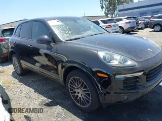 2018 Porsche Cayenne z VIN WP1AA2A21JKA07525, wystawiony jako IAAI lot #42058140 z przebiegiem 62 935 mil mil oraz . Historia ofert i sprzedaży dostępna na DreamBid. Obrazek 1.