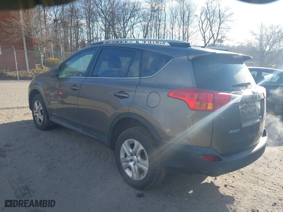 2015 Toyota RAV4 LE with VIN 2T3BFREV4FW280204, listed as a IAAI auction lot 41214322 with 172,140 mi miles. Bid and sale history available at carsss.com. Image 3.