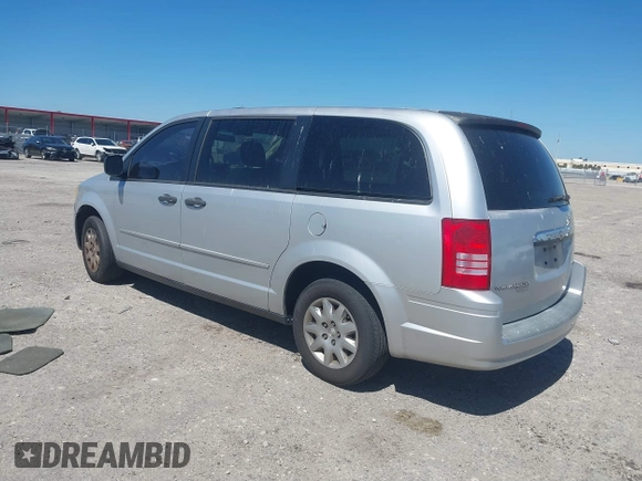 2008 Chrysler Town & Country LX with VIN 2A8HR44H08R696935, listed as a IAAI auction lot 41679669 with 92,276 mi miles. Bid and sale history available at carsss.com. Image 3.
