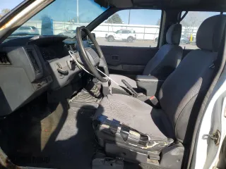 1993 Nissan Pathfinder SE with VIN JN8HD17Y0PW131143, listed as a Copart auction lot 51848005 with 552,200 mi miles and Clean Title. Bid and sale history available at carsss.com. Image 7.