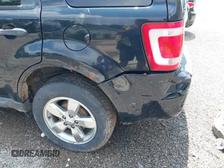 2012 Ford Escape XLT с VIN 1FMCU9DG3CKB84318, выставлен на аукционе IAAI как лот 42705765 с пробегом 171 157 миль миль и . История ставок и продаж доступна на DreamBid. Изображение 18.