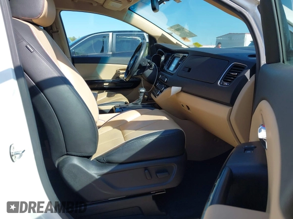 2017 Kia Sedona SX with VIN KNDMC5C12H6329656, listed as a IAAI auction lot 41980895 with 111,318 mi miles. Bid and sale history available at carsss.com. Image 5.