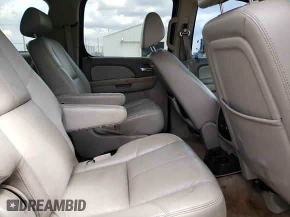 2008 Chevrolet Suburban LTZ with VIN 3GNFK16368G103448, listed as a Copart auction lot 51677845 with 202,586 mi miles and Clean Title. Bid and sale history available at carsss.com. Image 11.