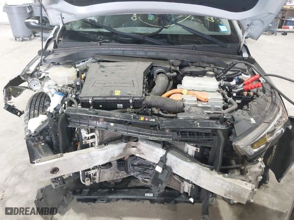 2019 Hyundai Ioniq Plug-In Hybrid Limited with VIN KMHC75LD0KU174453, listed as a IAAI auction lot 41860496 with 66,056 mi miles. Bid and sale history available at carsss.com. Image 6.