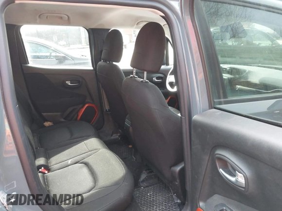 2018 Jeep Renegade Sport with VIN ZACCJBAB2JPH56754, listed as a IAAI auction lot 41541555 with 141,616 mi miles. Bid and sale history available at carsss.com. Image 8.
