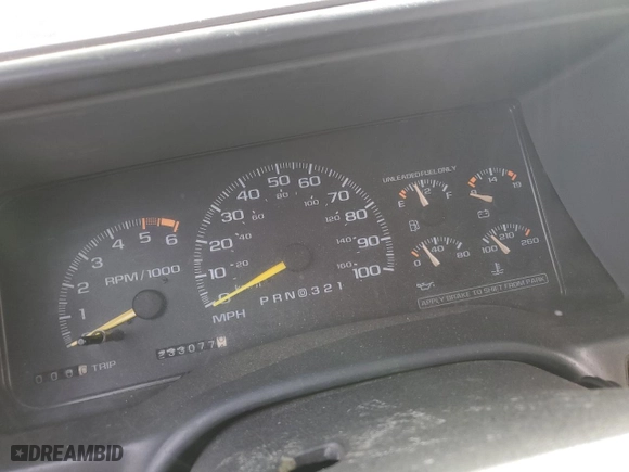 1996 Chevrolet Tahoe with VIN 3GNEK18R9TG128138, listed as a Copart auction lot 48528255 with 233,077 mi miles and Clean Title. Bid and sale history available at carsss.com. Image 9.